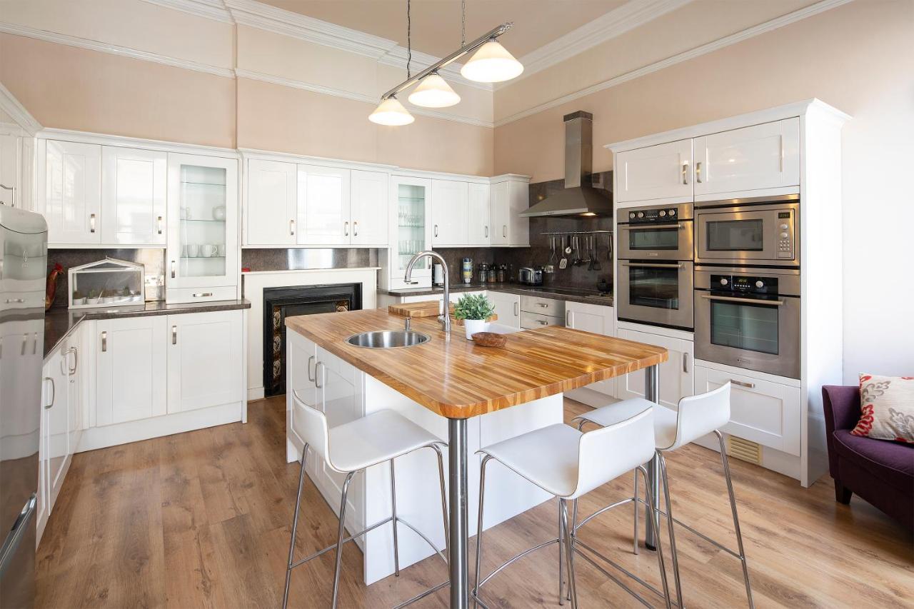 Stunning Spacious Central Apartment near Parade Gardens Bath Exterior foto