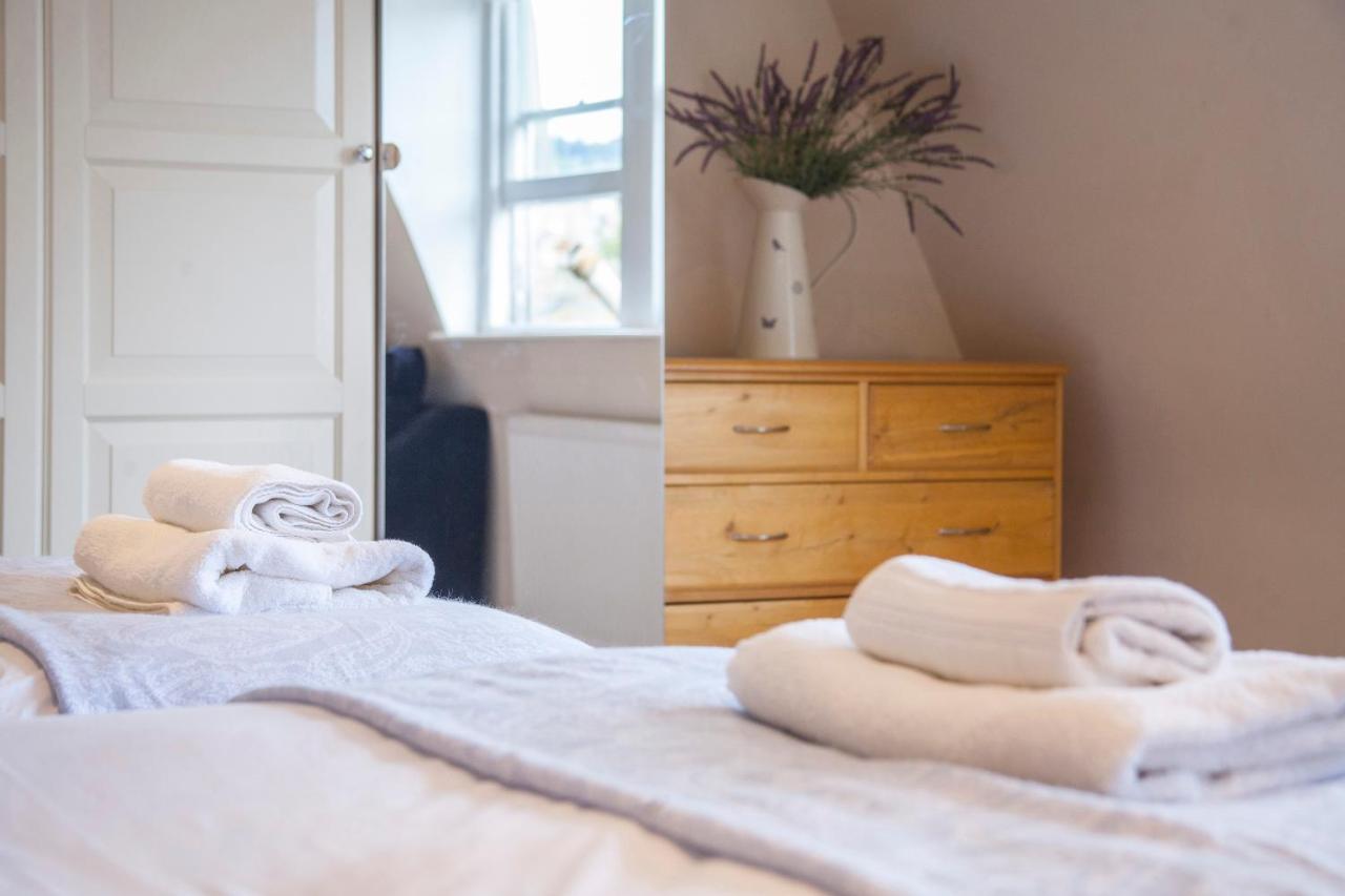 Stunning Spacious Central Apartment near Parade Gardens Bath Exterior foto